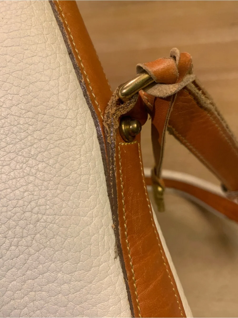 Vintage Dooney & Burke White and Brown Drawstring Bucket Bag with Tassel Accent - Picture 8 of 15